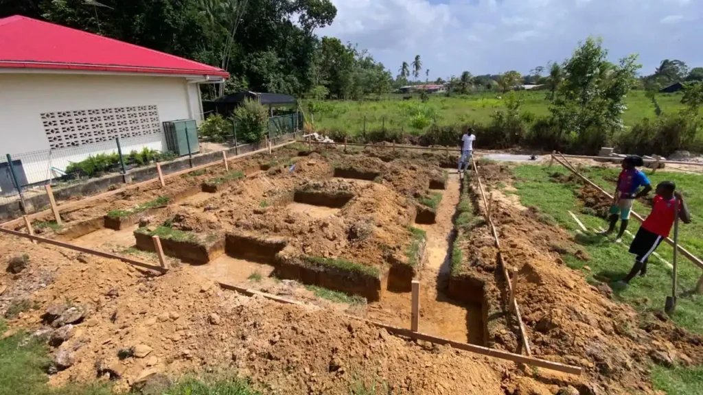 Plot 47/48 Tout Lui Faut